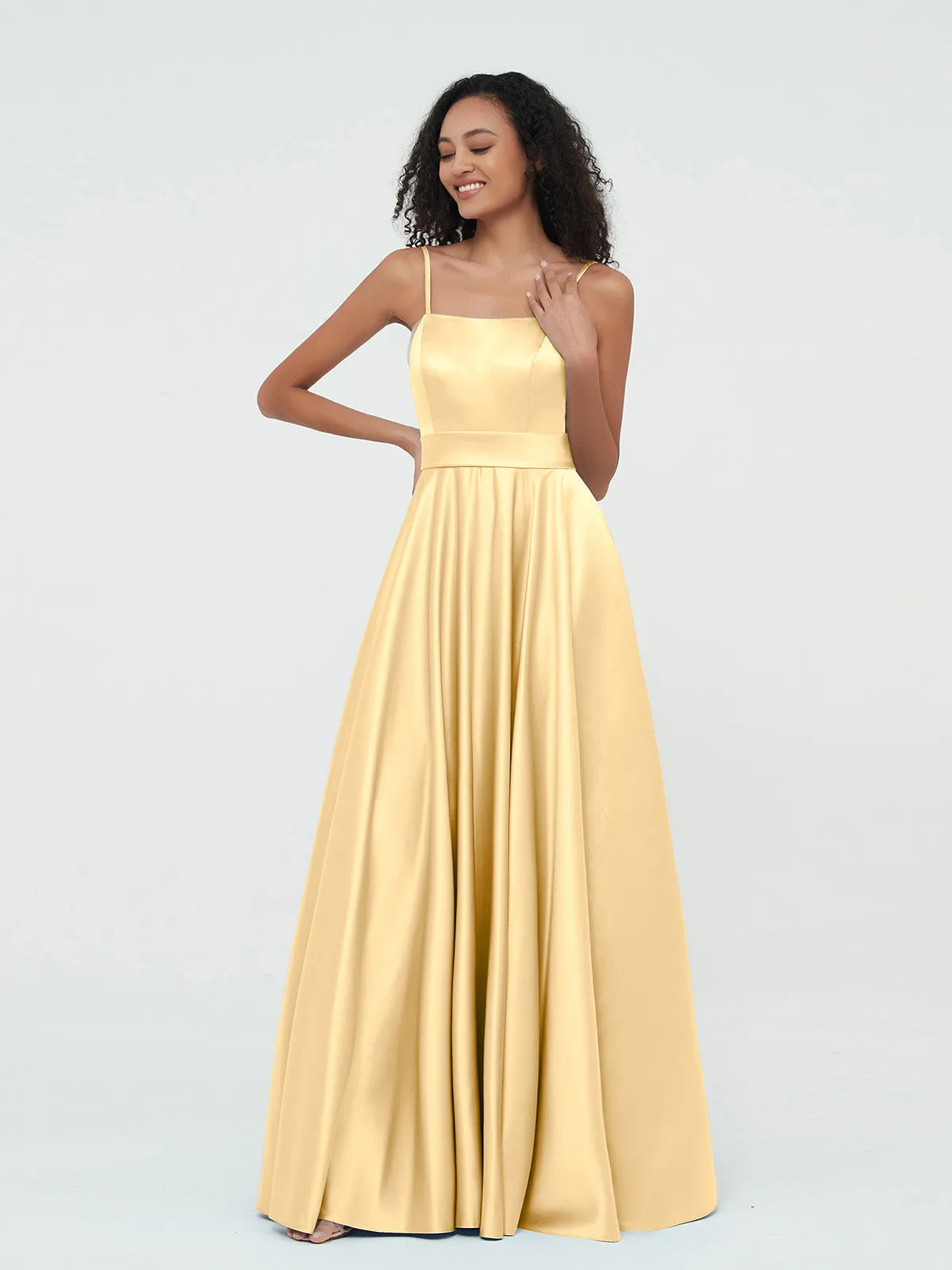 A-ligne Bretelles Spaghetti Robes Maxi en Satin Or